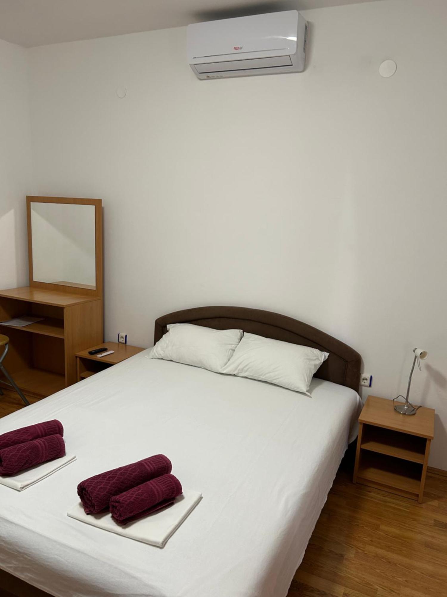 Kilic Apartments Трогир Екстериор снимка