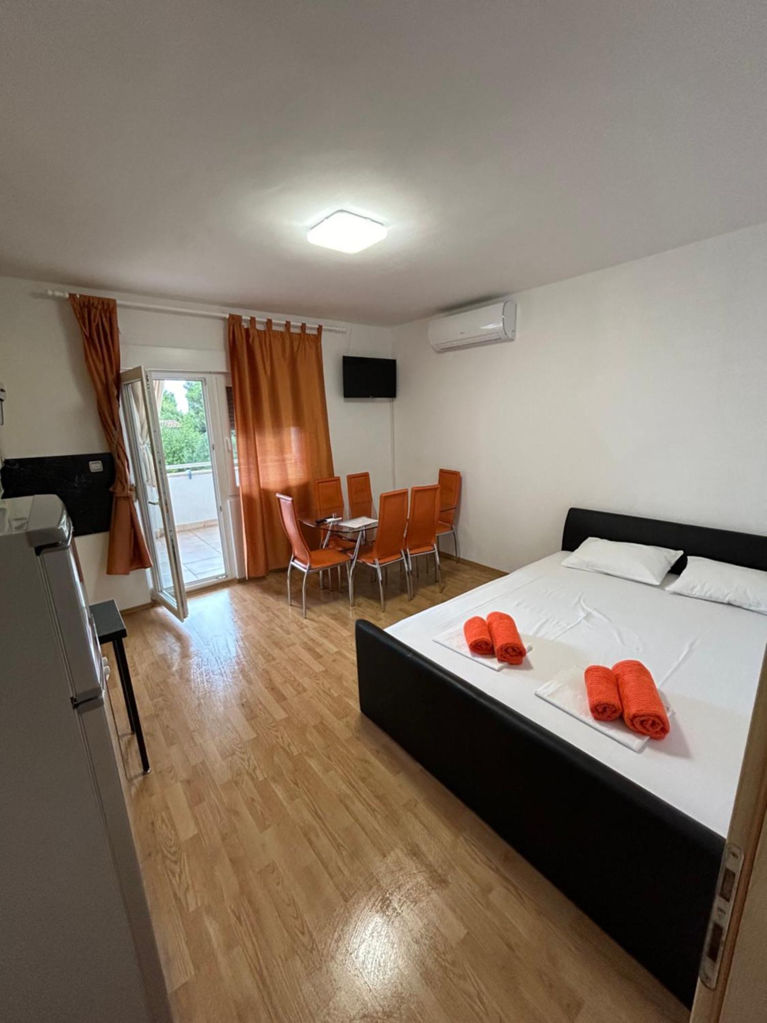 Kilic Apartments Трогир Екстериор снимка